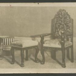 Silla sin espaldar y sillón
