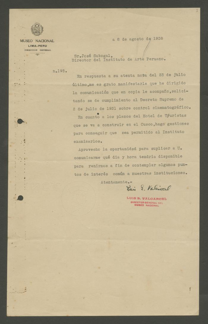 Oficio de Luis E. Valcárcel al Instituto de Arte Peruano y al Director General de Enseñanza sobre control cinematográfico y proyecto del Hotel de Turistas en Cusco