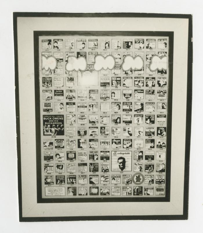 Obra expuesta en la muestra Francesco Mariotti: Objekte und Grafik en el Kabinett für Aktuelle Kunst.