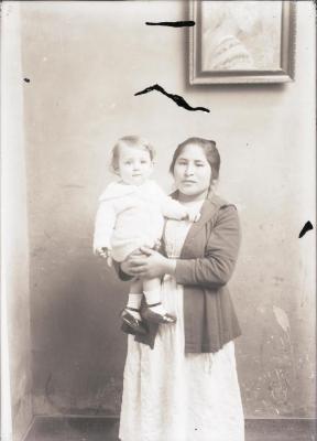Mujer y niña