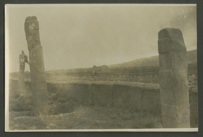 "Ruinas de Tiahuanaco"