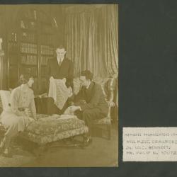 Señorita Crawford, doctor Benneet y señor Philip Youtz