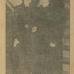 Hermanas Izcue llegando a su exposición en Nueva York