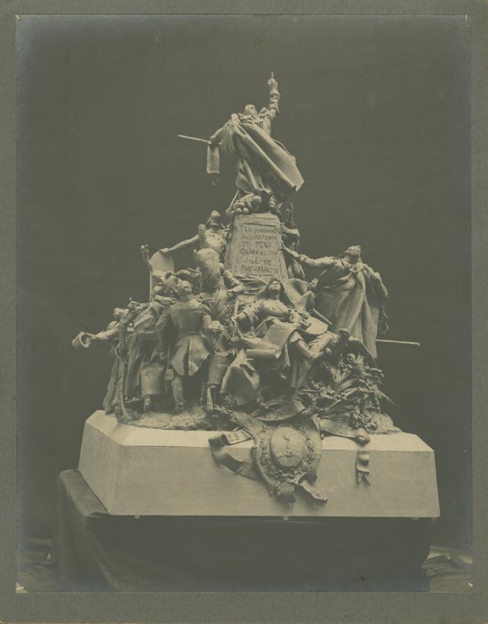 Maqueta del monumento a San Martín